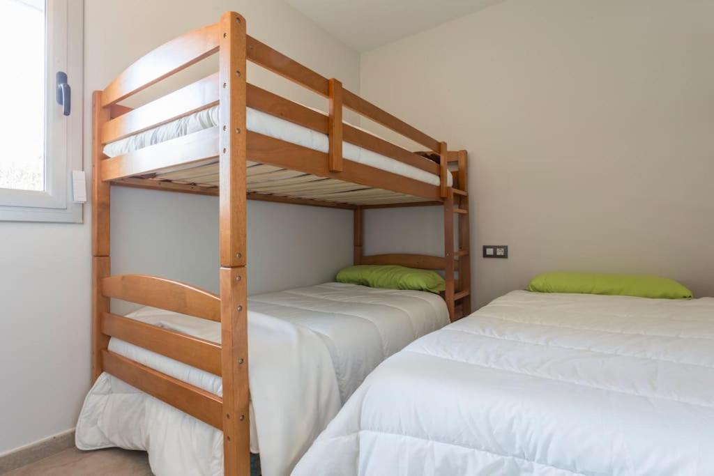 Piso De 2 Habitaciones, 3 Piscinas Y Cerca Del Mar Roses Luaran gambar